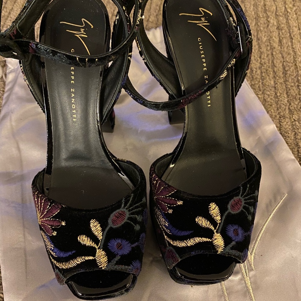 giuseppe zanotti platform sandals